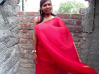 Το πιο καυτό bhabhi sari σε σέξι στυλ, κόκκινο χρώμα saree